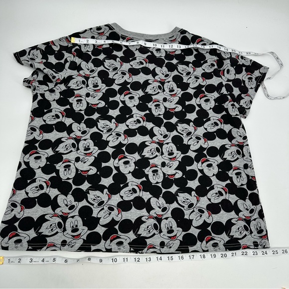 Disney Mickey Mouse Tee Womens 2X Plus Gray Allover Print Shirt Sleeve Tshirt - Picture 6 of 7